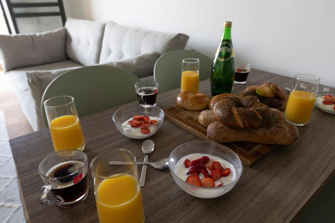 Elegant Apartment W Balcony & Mamad In Heart Of Tel Aviv By Sea N' Rent Luaran gambar